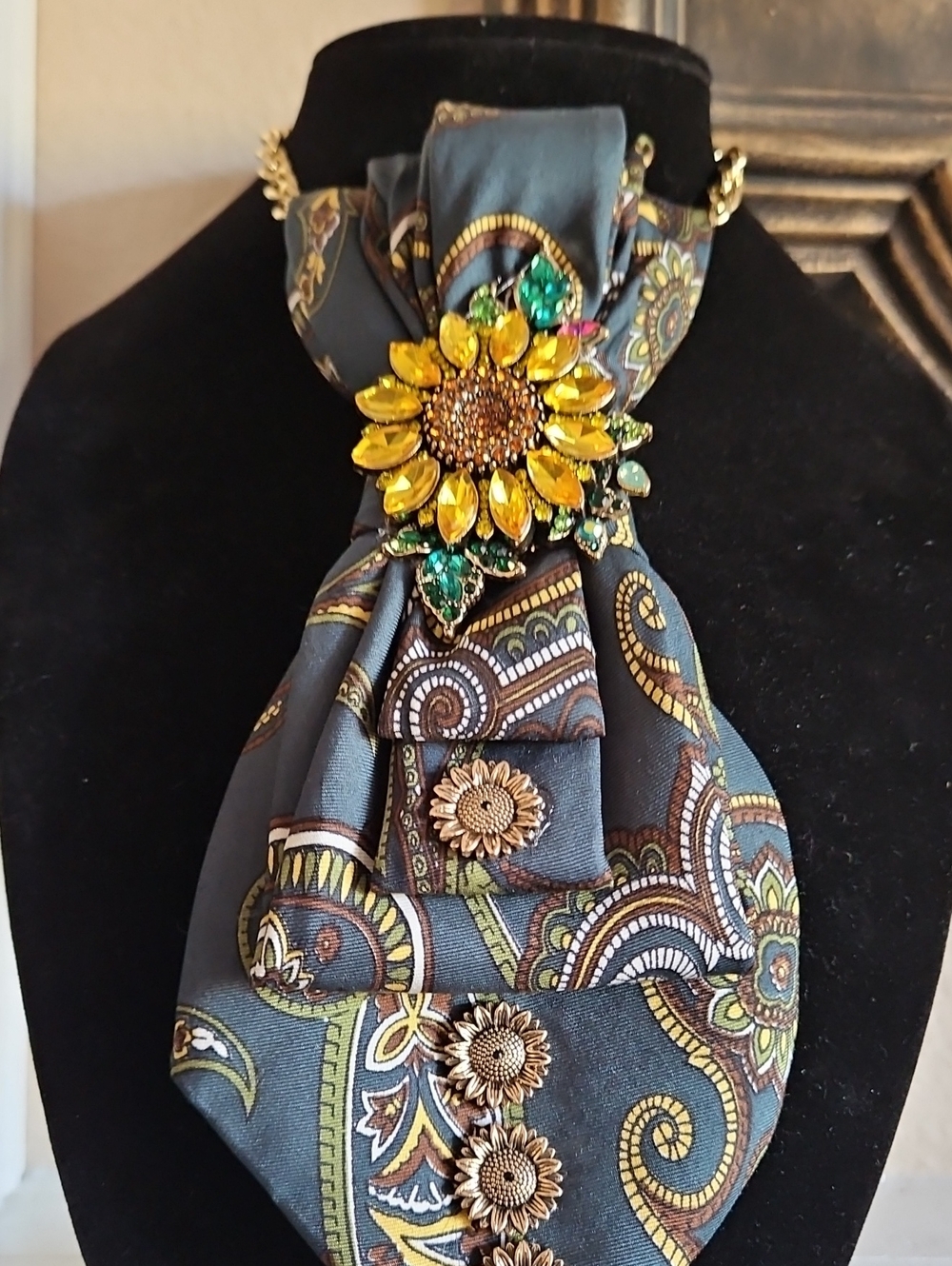 Green, Yellow & Brown Paisley Necktie Necklace w/ a Beautiful Sunflower Brooch - Picture 2 of 6